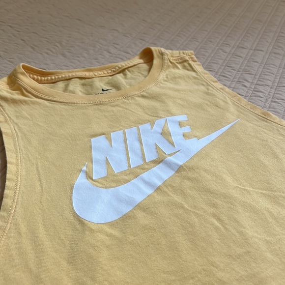 Women’s Nike Sportswear Muscle Tank-Top - Picture 3 of 5